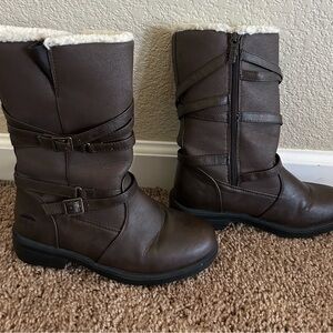 Totes, beautiful brown leather winter boots!